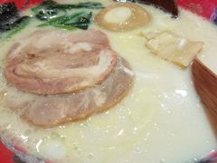 武藏浓厚豚骨拉面-平成屋·午肴夜酒(四川北路店)