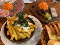 -羽深肉铺 Steak & Wine