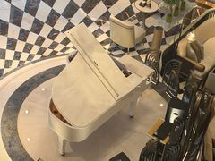 -浅深(世茂滨江精品店)
