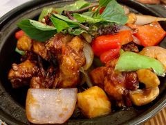 三杯鸡煲-肥仔文澳门猪骨煲(南京西路店)