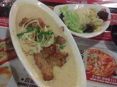 白咖喱猪扒饭-沙嗲王(加拿芬店)