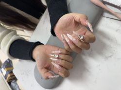 -尤米一站式美甲美睫