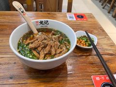 -湘人龙记老长沙米粉(鸟巢店)