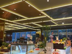 -大中华希尔顿酒店-念自助餐·嗨啤·小龙虾