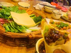 -鹤乡东北菜(崮山路店)