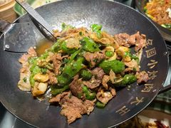 -费大厨辣椒炒肉(高铁吾悦广场店)