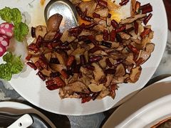 -蔼若春.传承三十年云南菜(金碧公园店)