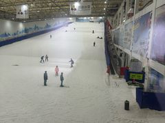 -乔波室内滑雪场