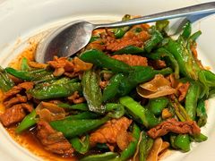-阿瓦山寨·湘菜现炒·剁椒鱼头王(咸阳总店)