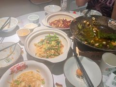 -费大厨辣椒炒肉(高铁吾悦广场店)