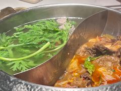 -左庭右院鲜牛肉火锅(金山万达店)