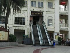 -海口骑楼小吃街