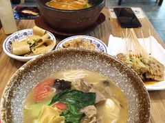 -蒙自源过桥米线(红谷滩万达店)