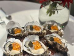 鱼子酱海胆生蚝-Le Bistrot de Racine