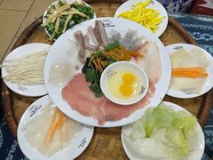 -桥香园云南过桥米线(金马碧鸡店)