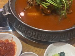 -喇喇排骨火锅·传统韩式脊骨汤(望京西园总店)