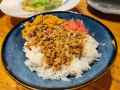 卤肉饭套餐-Let's Taipei 非常烘焙(太古里店)