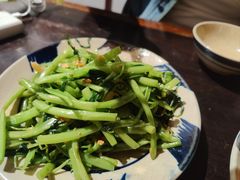 -Cuc Gach Quan Restaurant