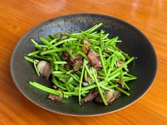 -莲餐厅·湖北菜·潜江小龙虾店(愚园路店)
