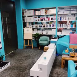 -斐尔国际皮肤管理中心