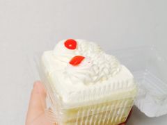 -红宝石·鲜奶小方·海派西点房(浦三店)