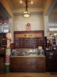 -IMUSE BARBER SHOP