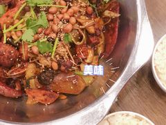 -愉肴麻辣香锅(中山路店)