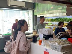 -万记麻辣烫国展总店