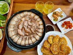 -百年石锅饭·朝鲜族传统民餐