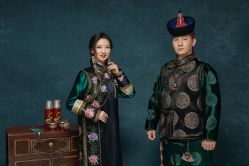 点击看大图 -苏雅影像蒙古婚纱摄影工作室