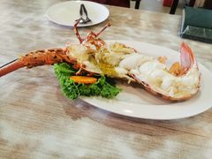 七彩闪电龙虾-拉威海鲜市场