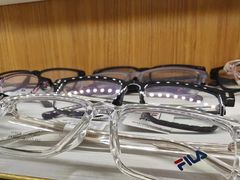 -优医视平价眼镜蔡司依视路折扣工厂店(十里堡店)