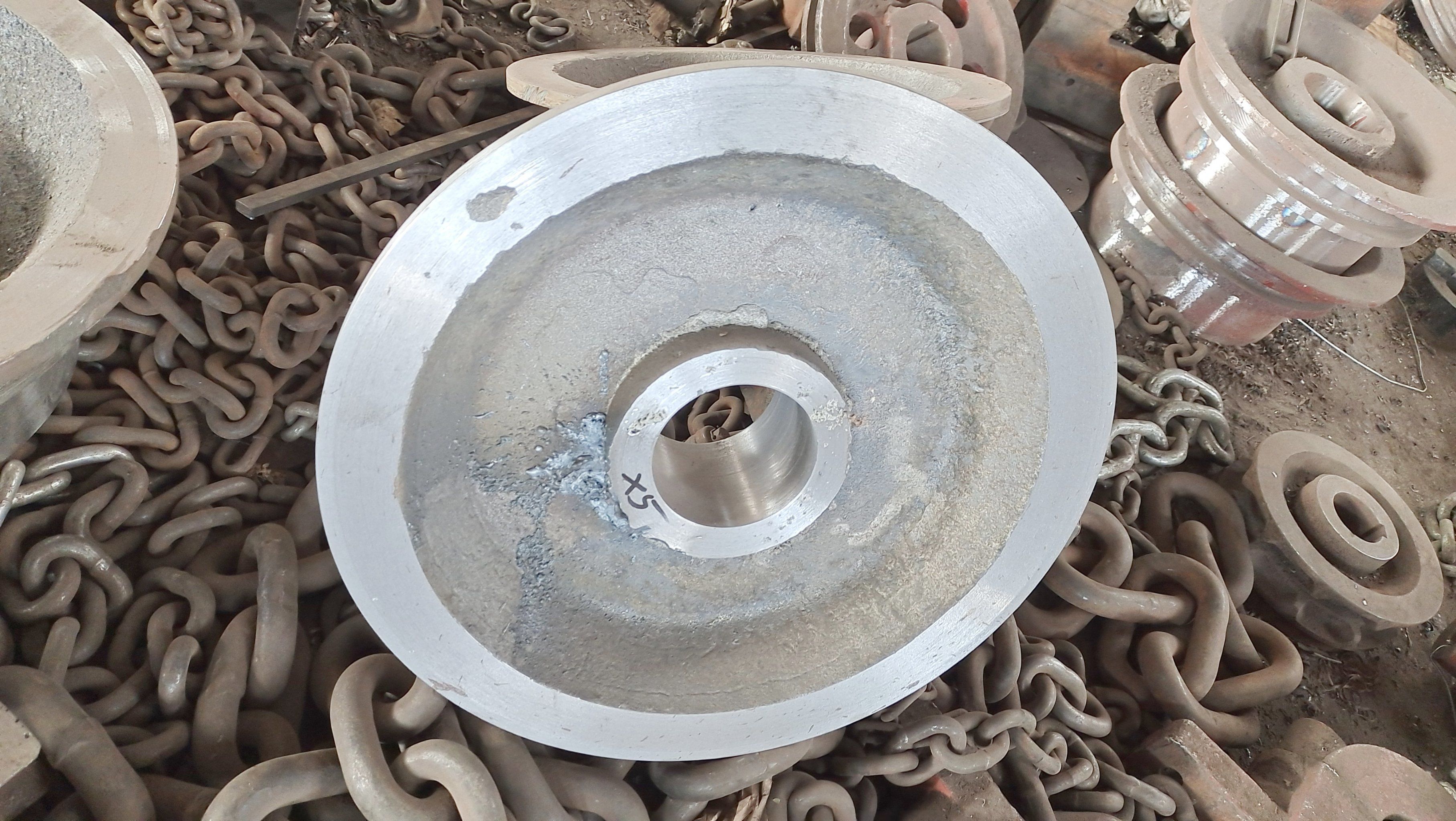 链条链轮是一种常见的机械传动装置,通常由链条和链轮组成