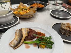 -西语·炭烧牛排(卓越中寰店)