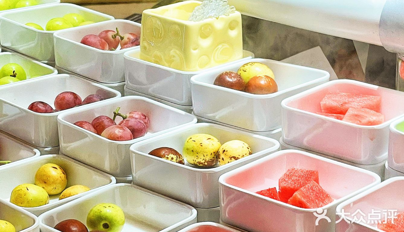 在这里！一天吃四顿根本停不下来🤣