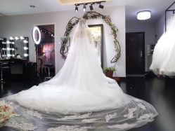 -雪莉美妆婚纱馆