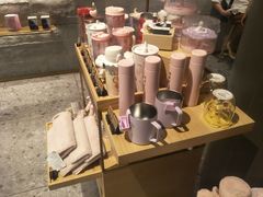 零售区-星巴克臻选(济南恒隆店)