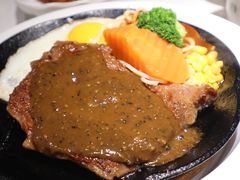 -汤姆家的牛排意面披萨(新城市广场店)