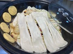 -屯老二农家铁锅炖(奥运村店)