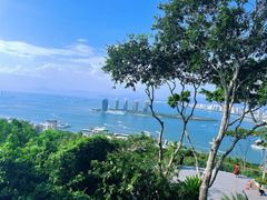 -鹿回头风景区
