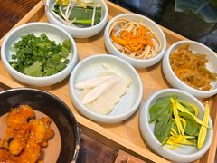 -银米·云南传统过桥米线(双廊黑金冠店)