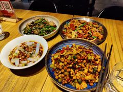 -十三式重庆江湖菜(金茂览秀城店)