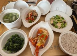 -童谣里医疗级月子中心(独栋湖景店)