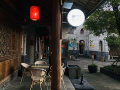 -比顿咖啡(和顺古镇店)