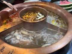 -滇釜火锅·能喝汤的火锅(车公庄店)