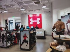 -UNDER ARMOUR(新燕莎奥莱店)