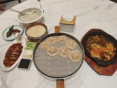 -梅利汴京烤鸭•开封豫菜地标店(东大街店)