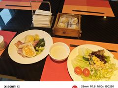 -筠咖啡西餐厅(上海国展宝龙丽筠酒店)