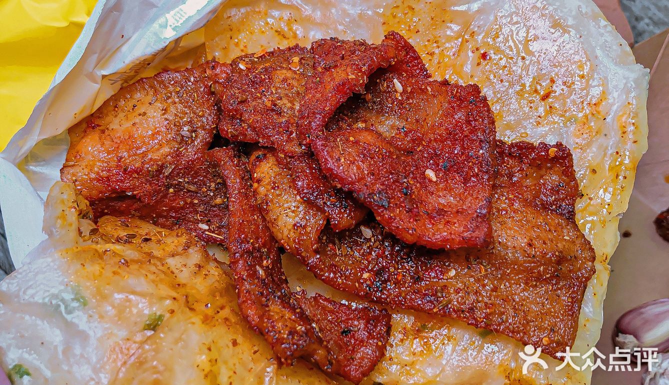 半夜12点来一份大刀腰片夹饼配青椒的快乐‼️