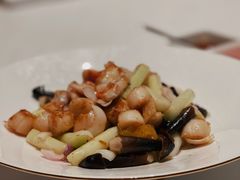 XO酱玉兰鲜瑶柱炒帝王蟹-丽轩中餐厅(广州丽思卡尔顿酒店)